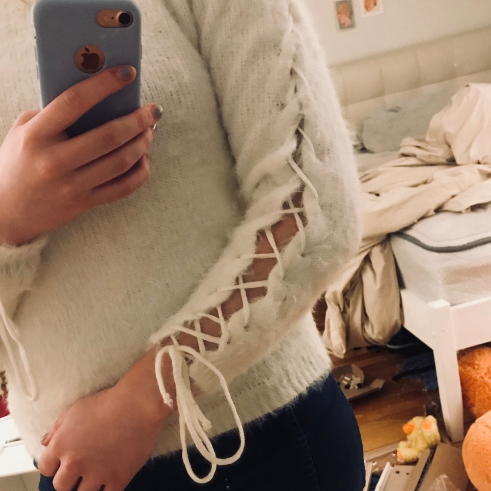 Sweater - Picture 2 of 2